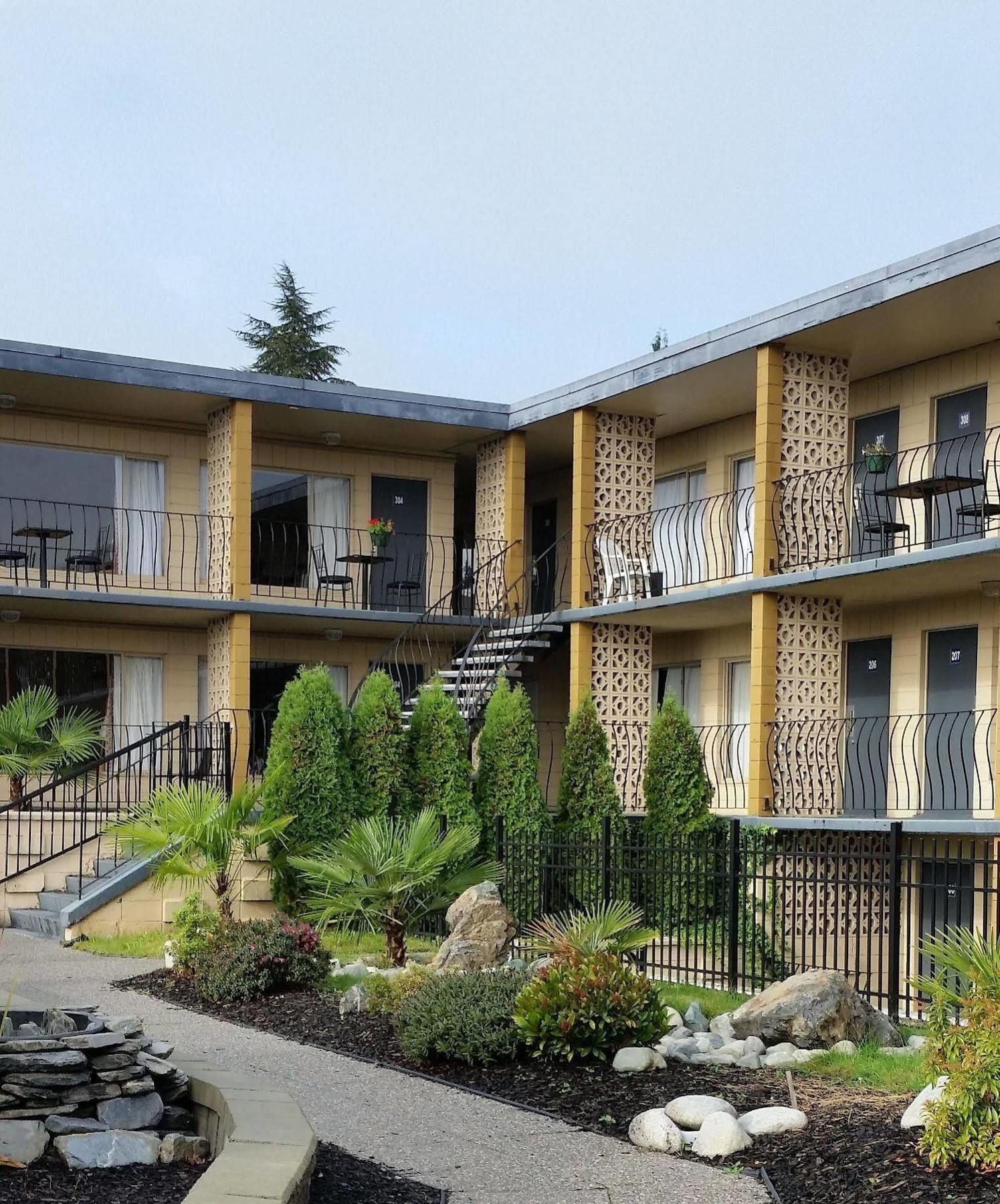 Port-O-Call Inn Nanaimo Exterior foto